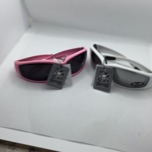 2 ladies pairs motorcycle/goggles sunglasses